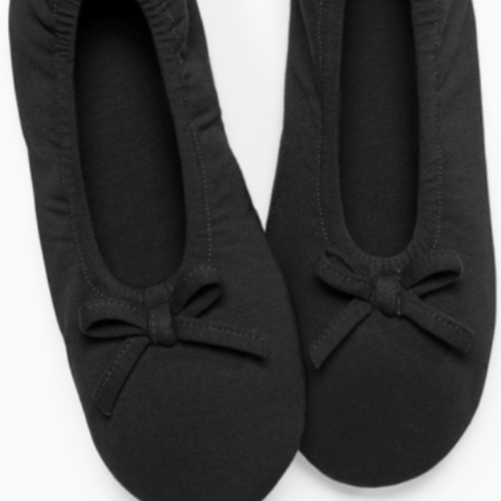 SOMA EMBRACEABLE BALLET SLIPPERS HOUSE SHOES